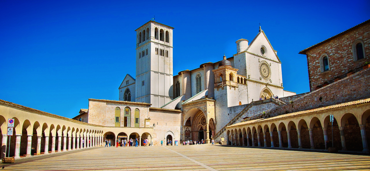 Private Transfers from Fiumicino Airport and Rome to Assisi